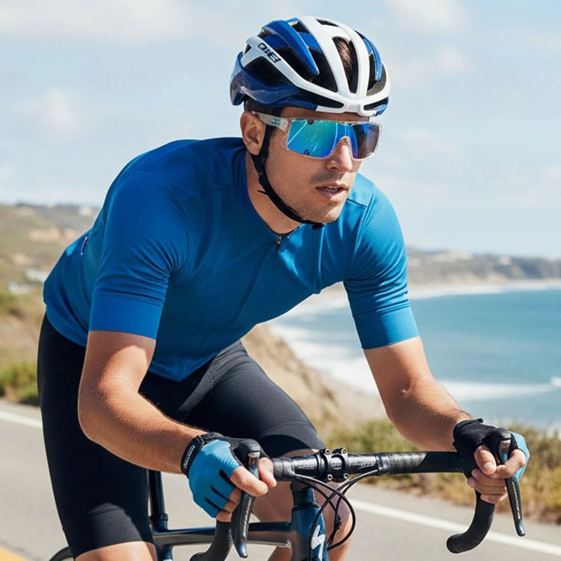 Kính mát OAKLEY OO9231 07