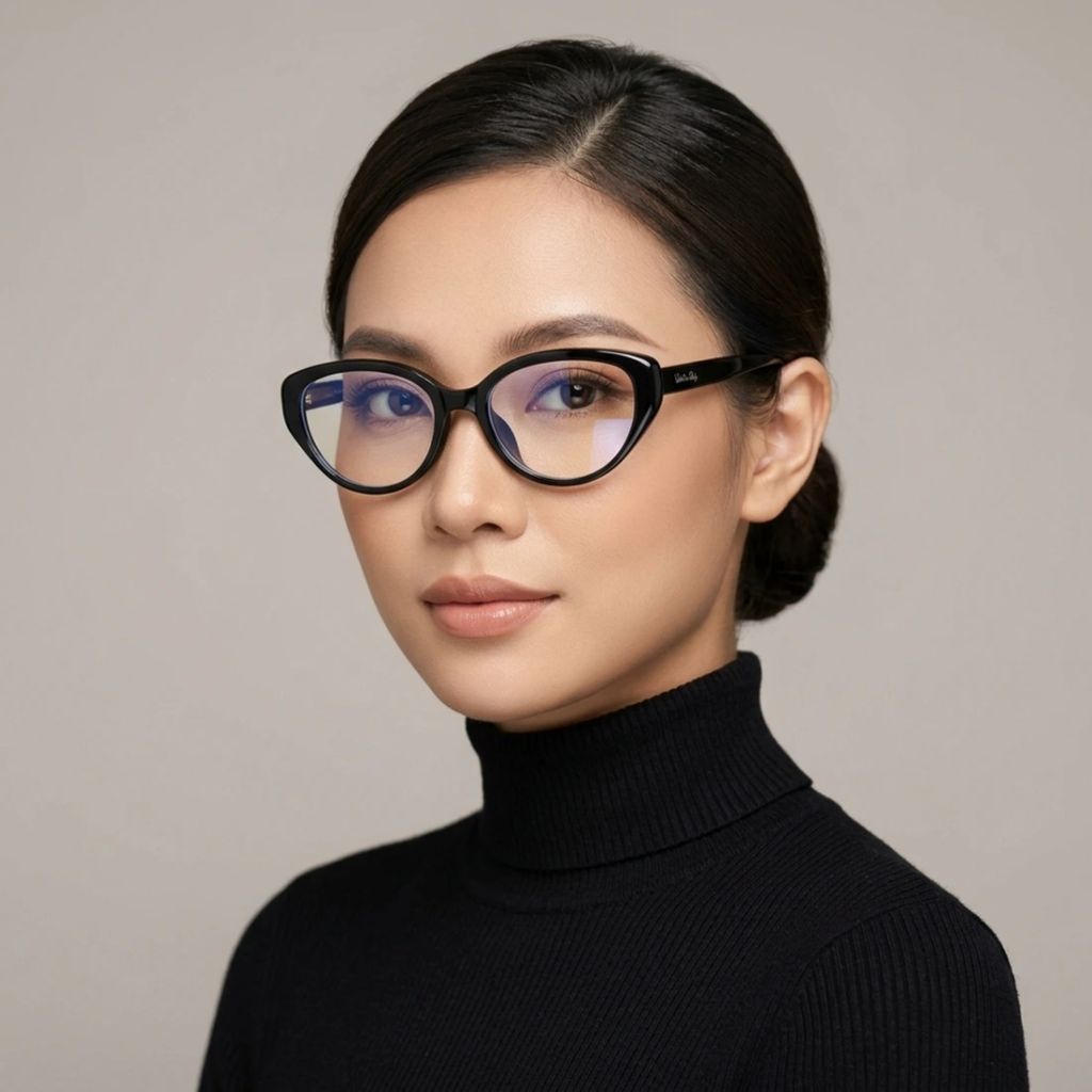 Gọng kính VALENTINO RUDY VR25166 C1 – người mẫu đeo kính