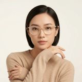 Gọng kính VALENTINO RUDY VR25169 C8 – người mẫu đeo kính