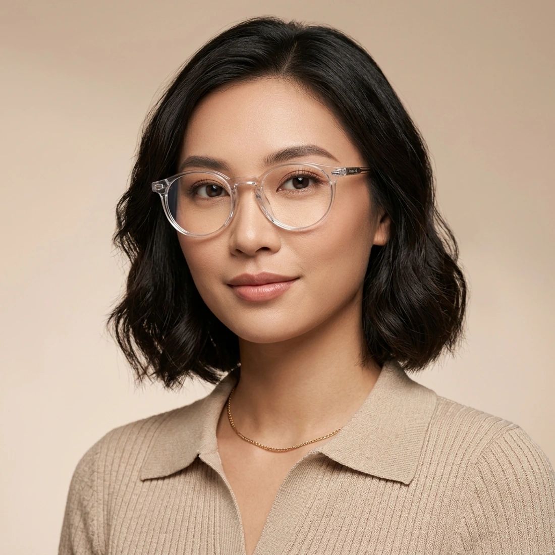 Gọng kính VALENTINO RUDY VR25173 C12 – người mẫu đeo kính