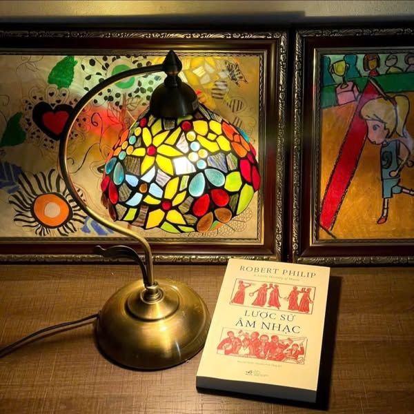 den tiffany kinh mau xinh xan cao 44cm chao rong 30cm