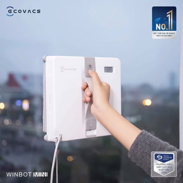 robot lau kinh nho gon nhat cua ecovacs winbot mini