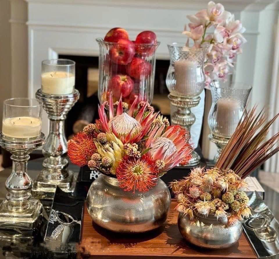 set 2 binh hoa gia co loberon