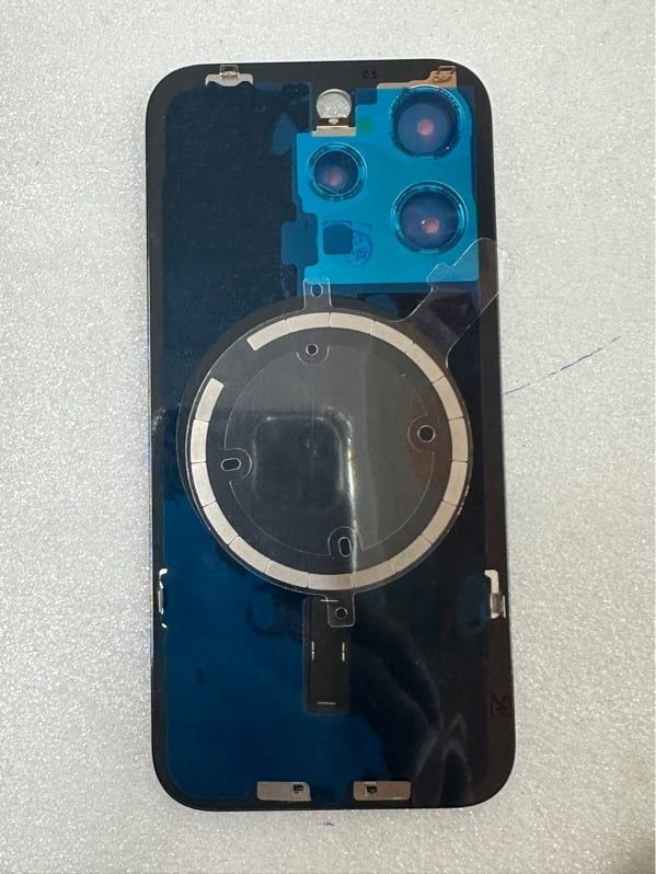 Lưng Iphone 15 Pro Zin - Xanh (+ KC+ Sạc Không Dây)