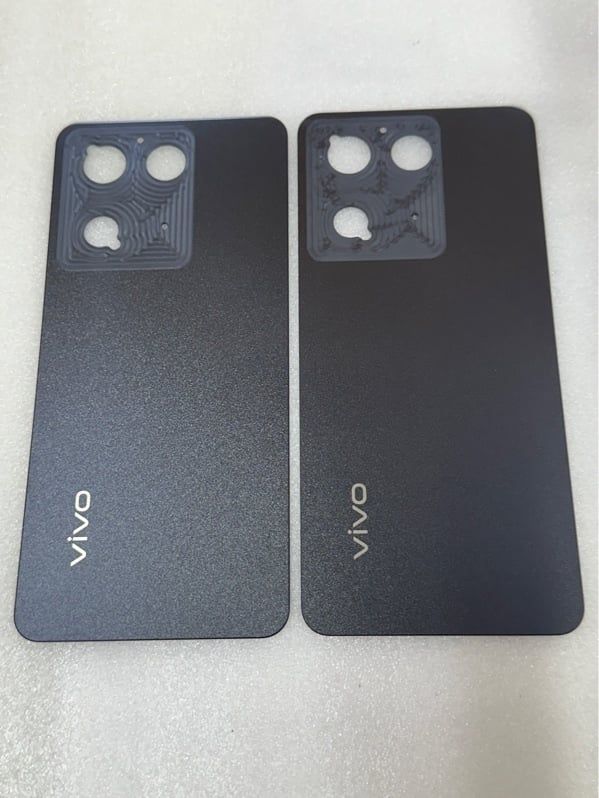 Lưng Vivo Y36 - 5G - Đen Zin