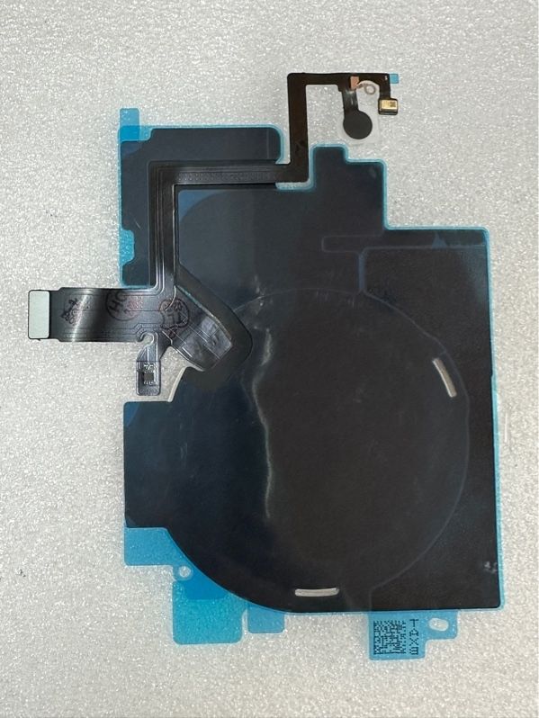 Dây Nút Nguồn + Dây Âm Lượng (DNAL) + Vỹ Sạc Nhanh Không Dây Iphone 16 Plus