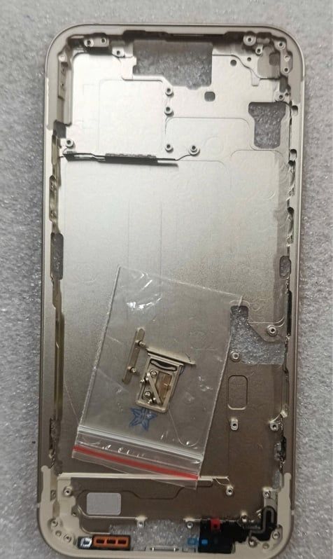 Vỏ Bộ Iphone 15 Plus 4G - Zin Vàng ( Full PK, có KS )