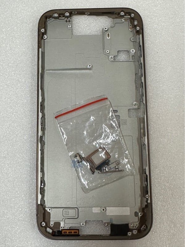 Vỏ Bộ Iphone 16 Pro Max - 4G Zin ( Full PK, có KS ) - Vàng