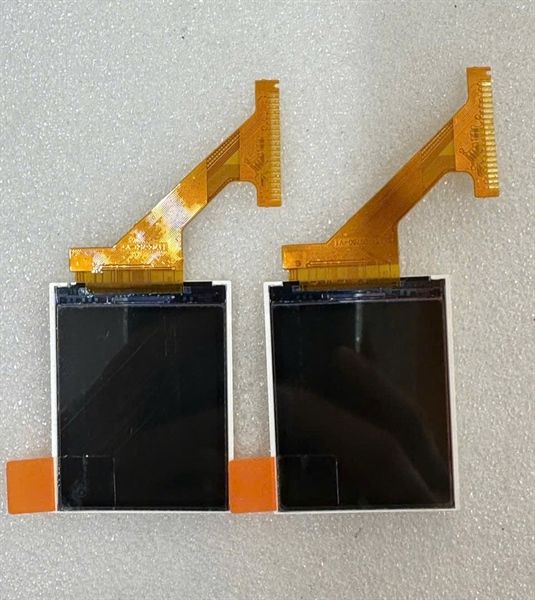 Màn Hình Fami 11 (20 chân)