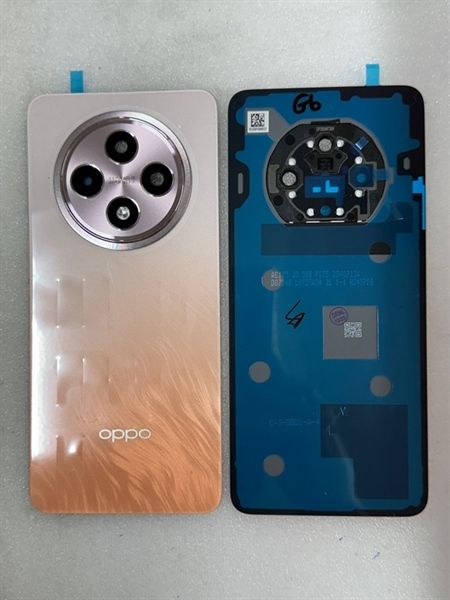 Lưng Oppo Reno 12F Zin Vàng + KC