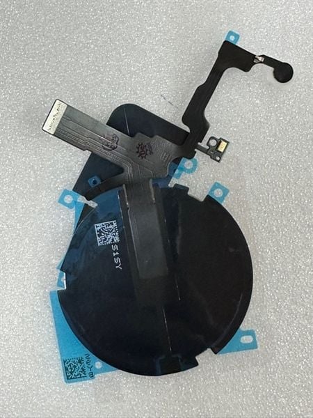 Dây Nút Nguồn + Dây Âm Lượng (DNAL) + Vỹ Sạc Nhanh Không Dây/ Flash - Iphone 15 Pro Max