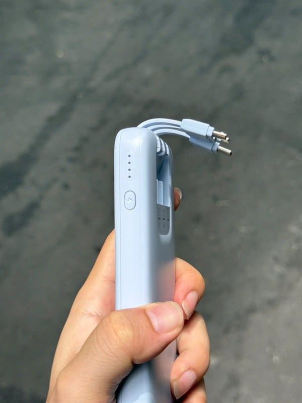 Pin Dự Phòng 10000mAh - ROMOSS - Kèm 3 Dây