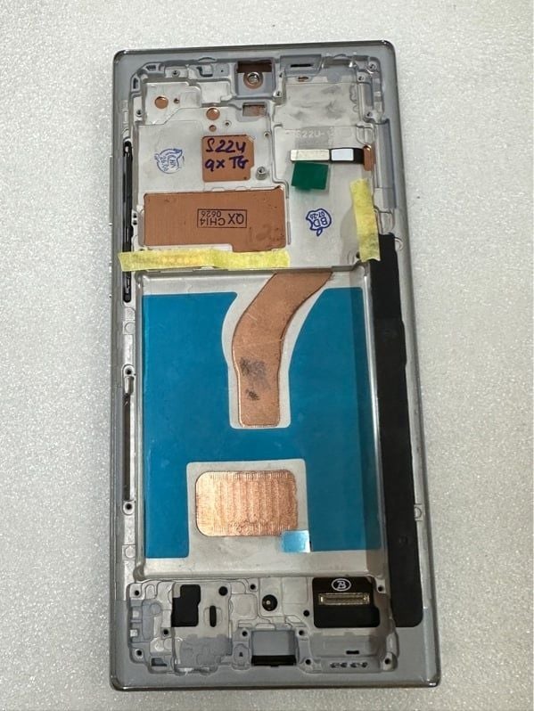 Màn Hình Samsung S22 Ultra / S908 - QX Khung Phôi To - Trắng