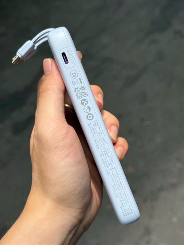 Pin Dự Phòng 10000mAh - ROMOSS - Kèm 3 Dây