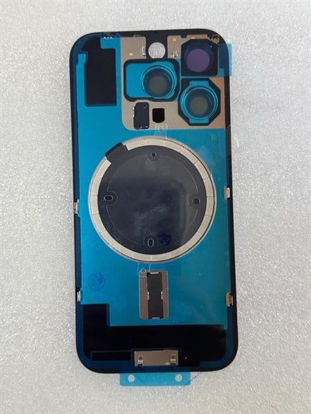 Lưng Iphone 16 Pro Zin - Titan Tự Nhiên ( + Cam + Sạc Không Dây )
