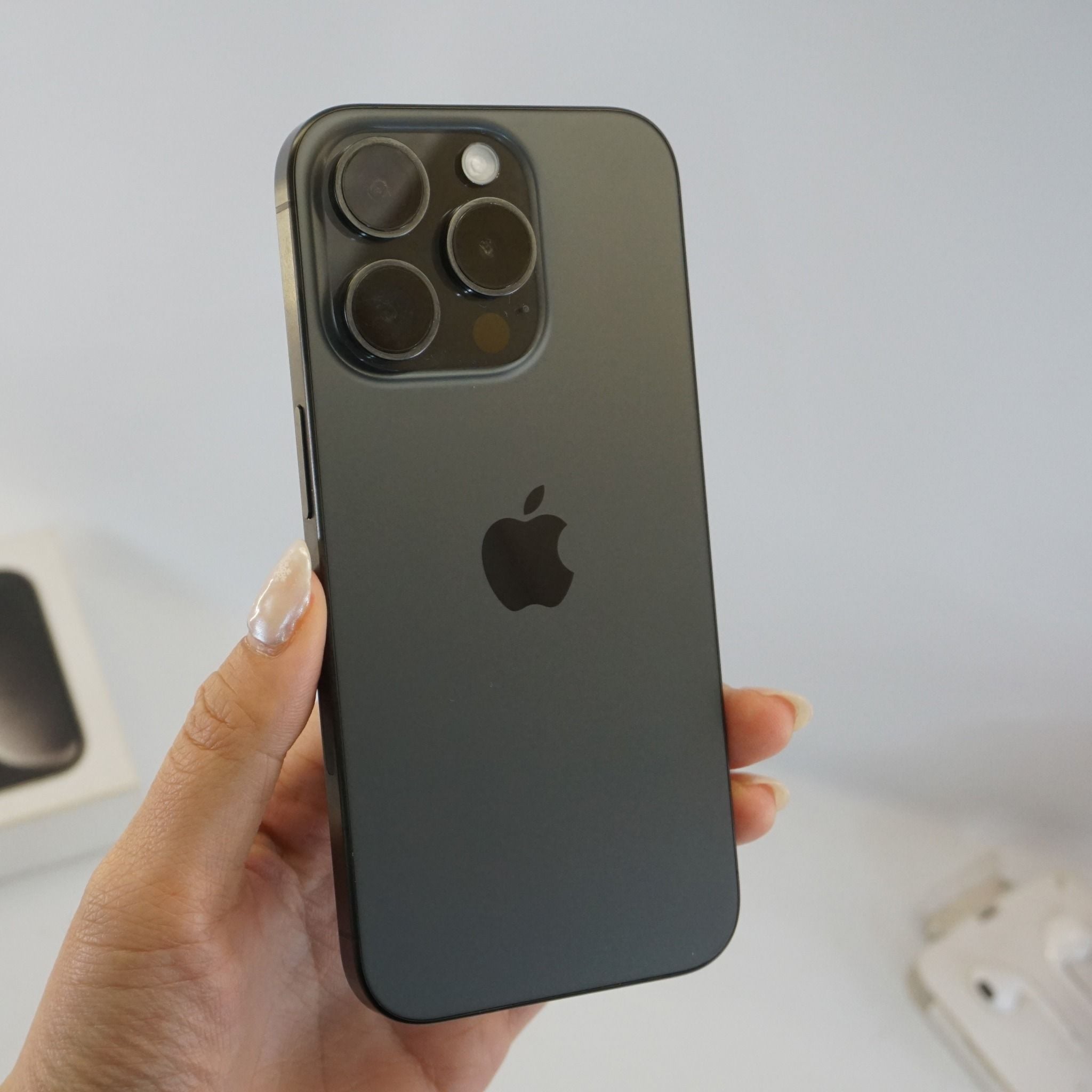 iPhone 15 Pro 256GB Quốc tế cũ 99% - Đen