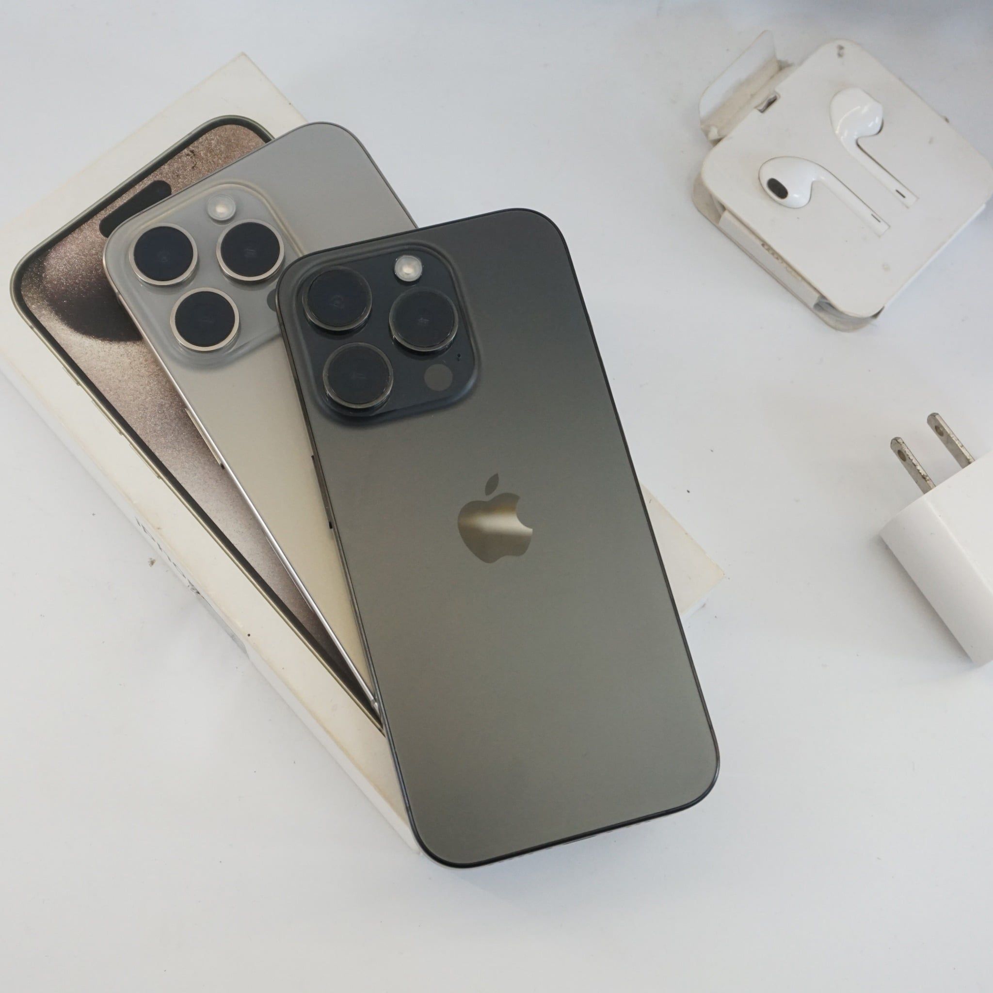 iPhone 15 Pro Quốc tế cũ 99%