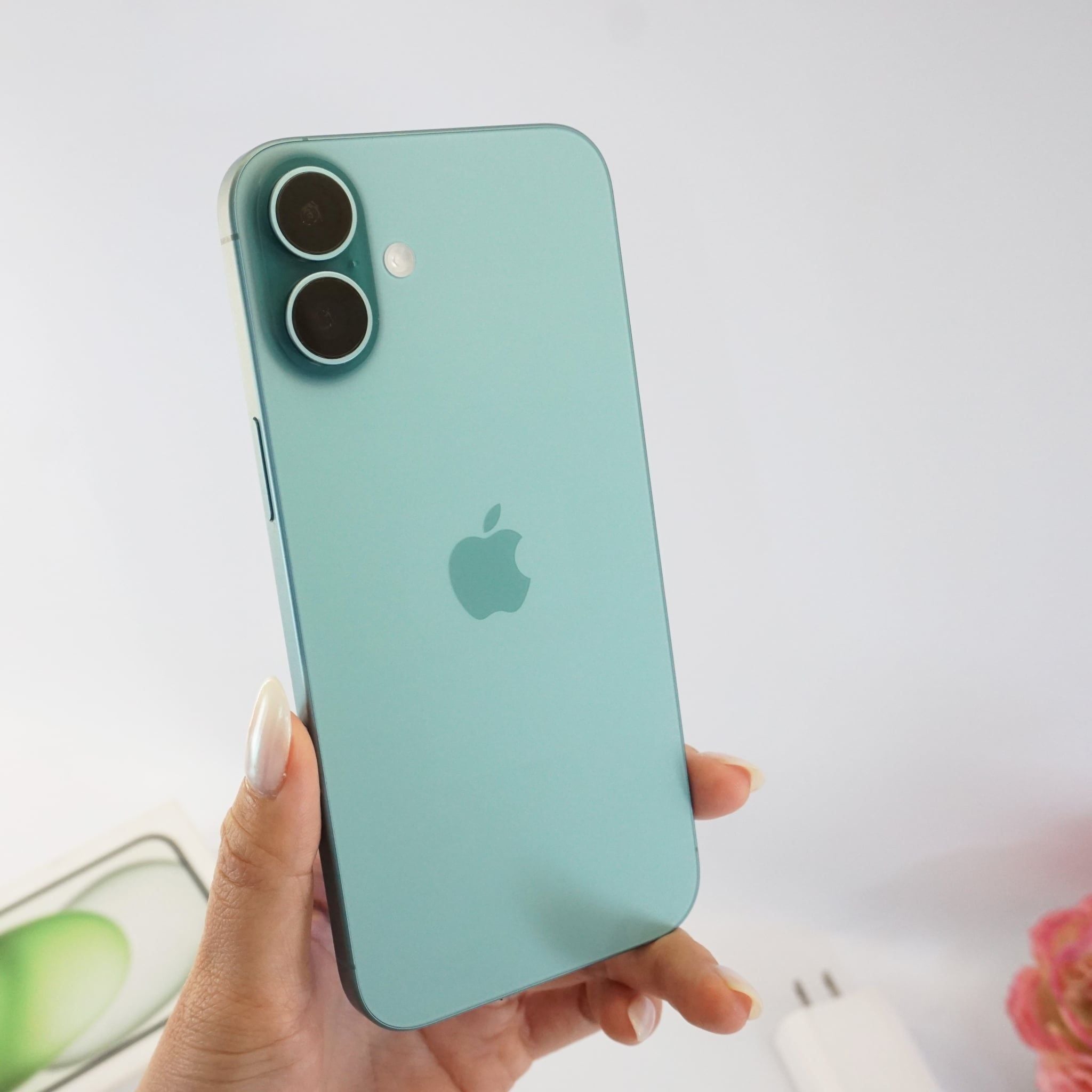 iPhone 16 Plus 128GB Quốc tế cũ 99% - Xanh mòng két
