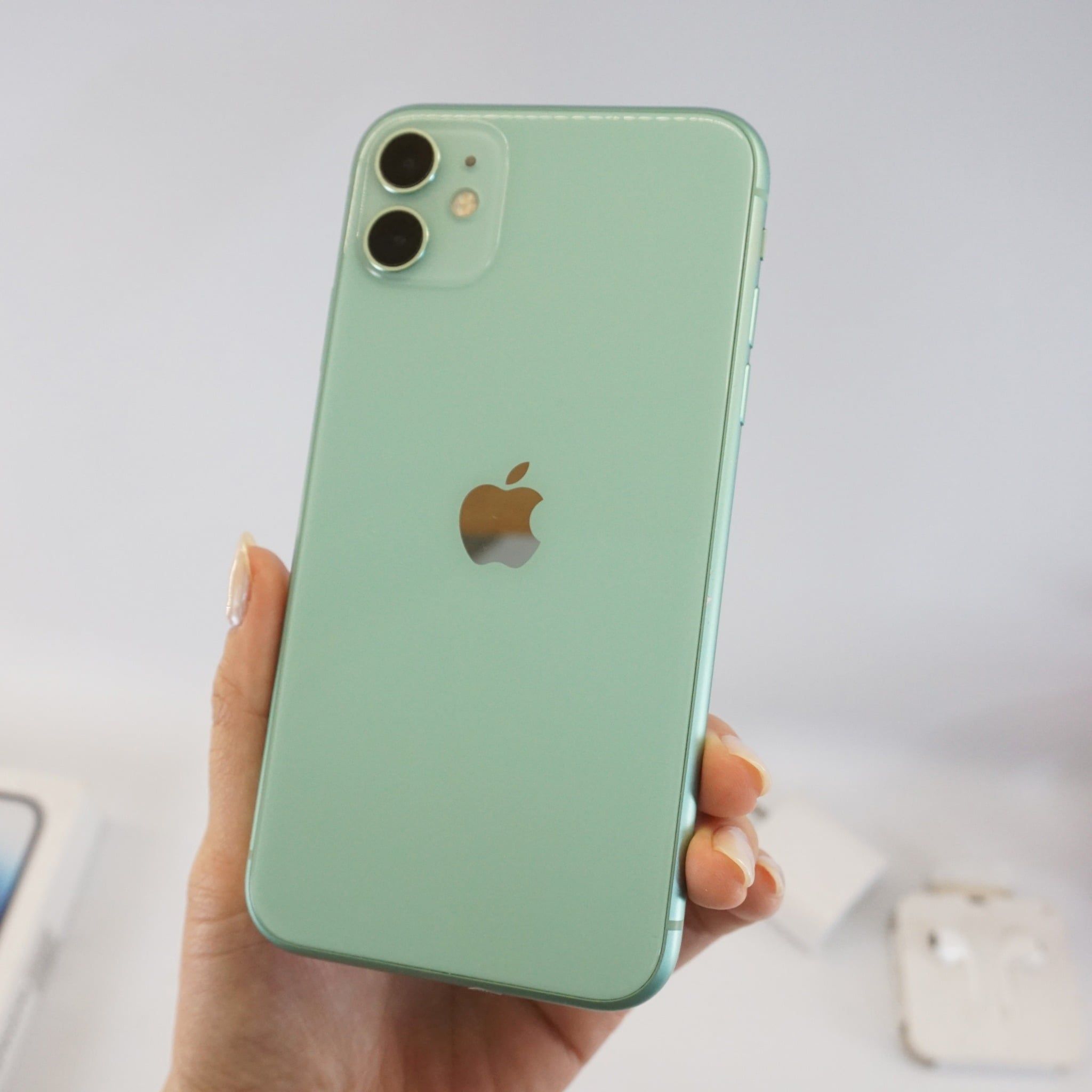 iPhone 11 128GB Quốc tế cũ 99% - Xanh Green