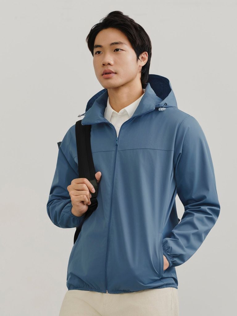 Áo Khoác Nam Lightweight Tech Có Nón Pocketable Form Regular