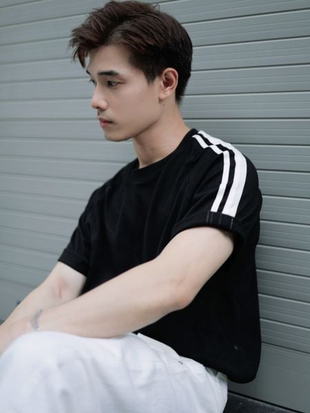 ao-thun-nam-hoa-tiet-day-set-strikeline-form-oversize