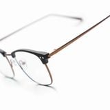 Mắt Kính Nam Gọng Kim Loại Oval Nâu Trong