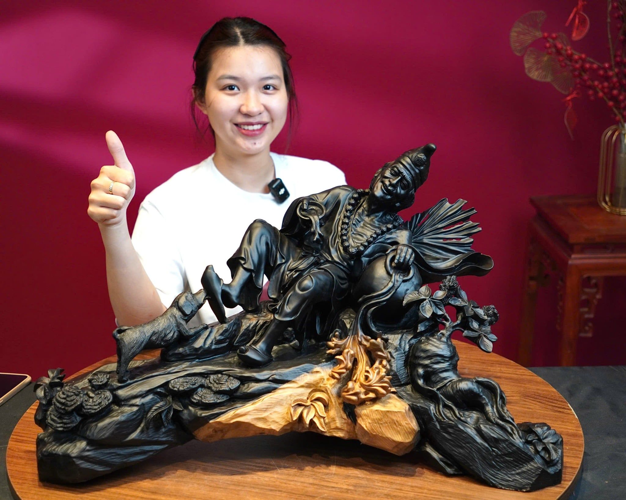tượng tế công gỗ mun