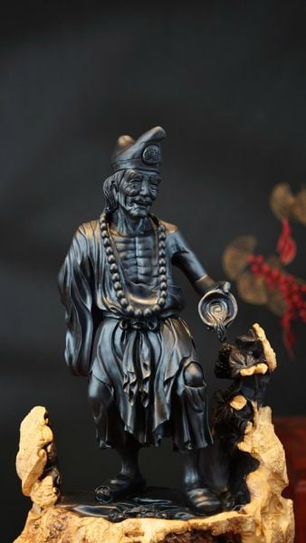 tượng tế công gỗ nu mun