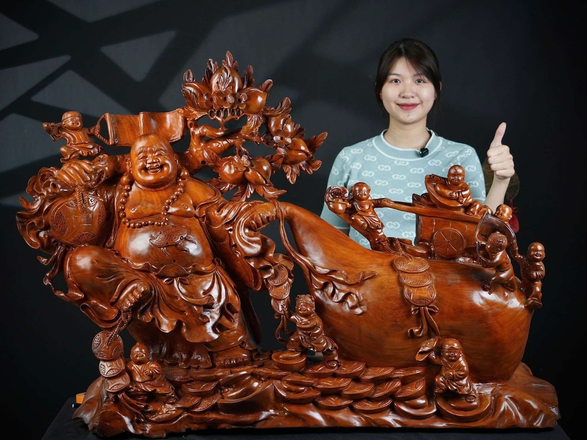 Tượng Phật Di Lặc Cửu Phúc Gỗ hương ta