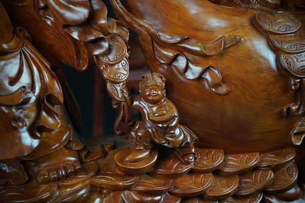 Tượng Phật Di Lặc Cửu Phúc Gỗ hương ta