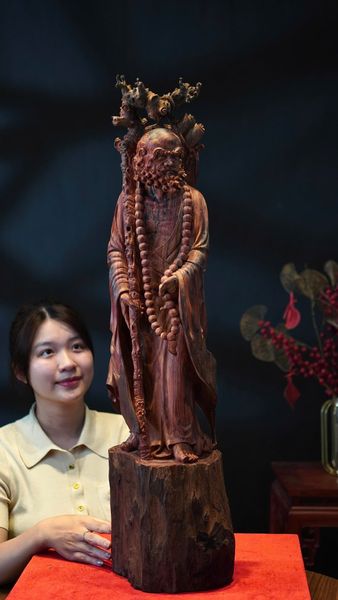 Tượng Đạt Ma Gỗ Trắc