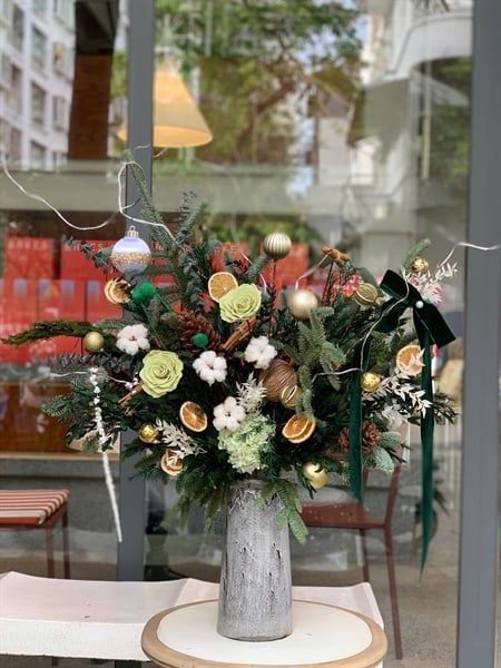 Bình hoa Xmas tone xanh M130698L