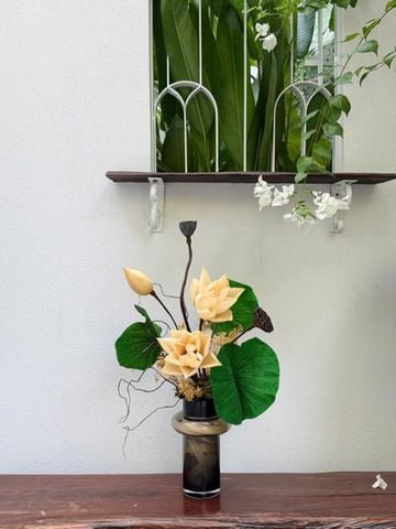 Bình hoa sen preserve