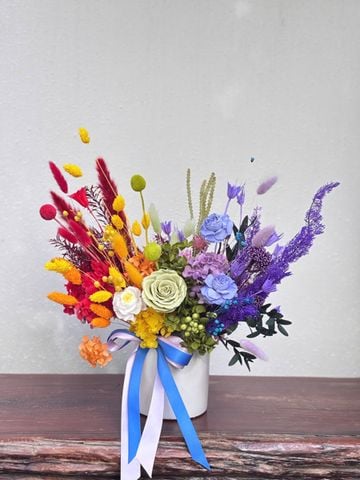 Chậu hoa mừng Pride Month | M130732M