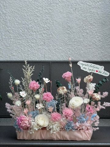 Khay hoa mừng em bé