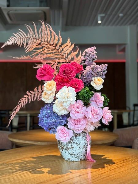 Bình hoa hồng bất tử M130713L