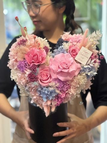 Chậu hoa trái tim Valentines
