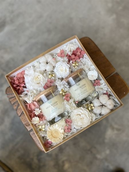 Hộp quà tặng hoa khô & nến thơm | S69CF