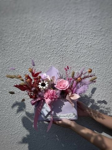 Hộp hoa phong thư tone hồng tím | M120269S