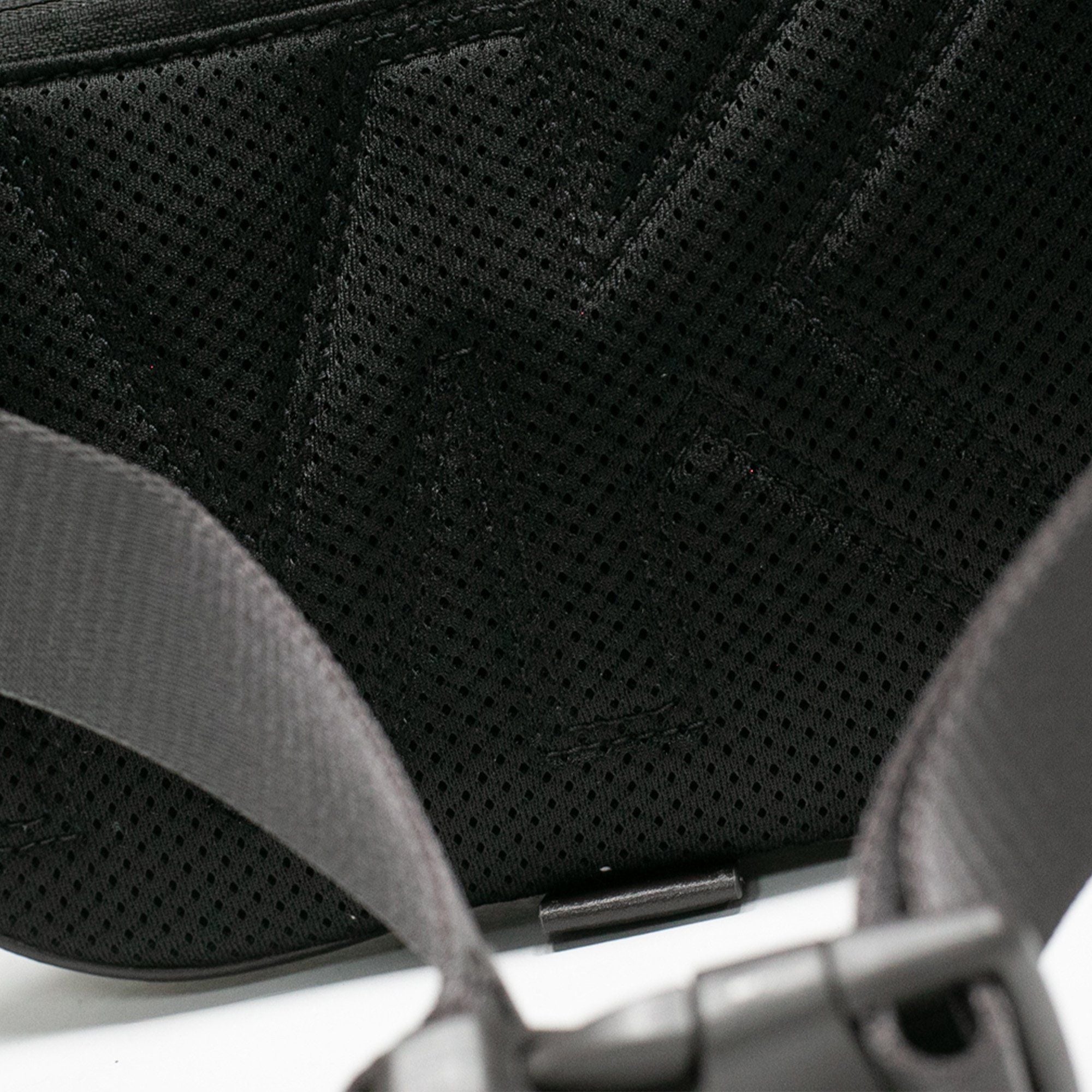  Michael Kors Eli MK2000 Logo Jacquard Sling Pack - Tan 