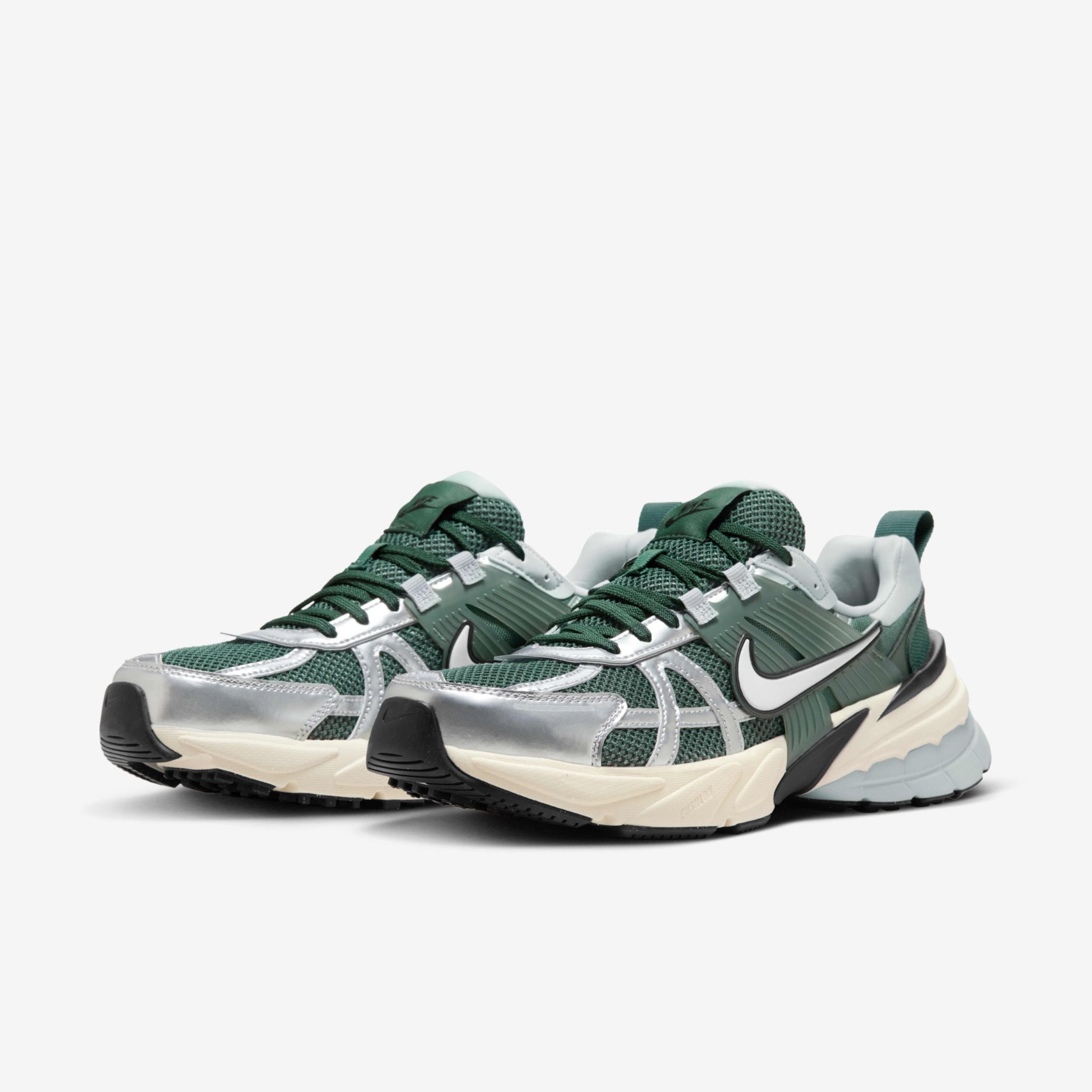  Nike V2K Run - Vintage Green 
