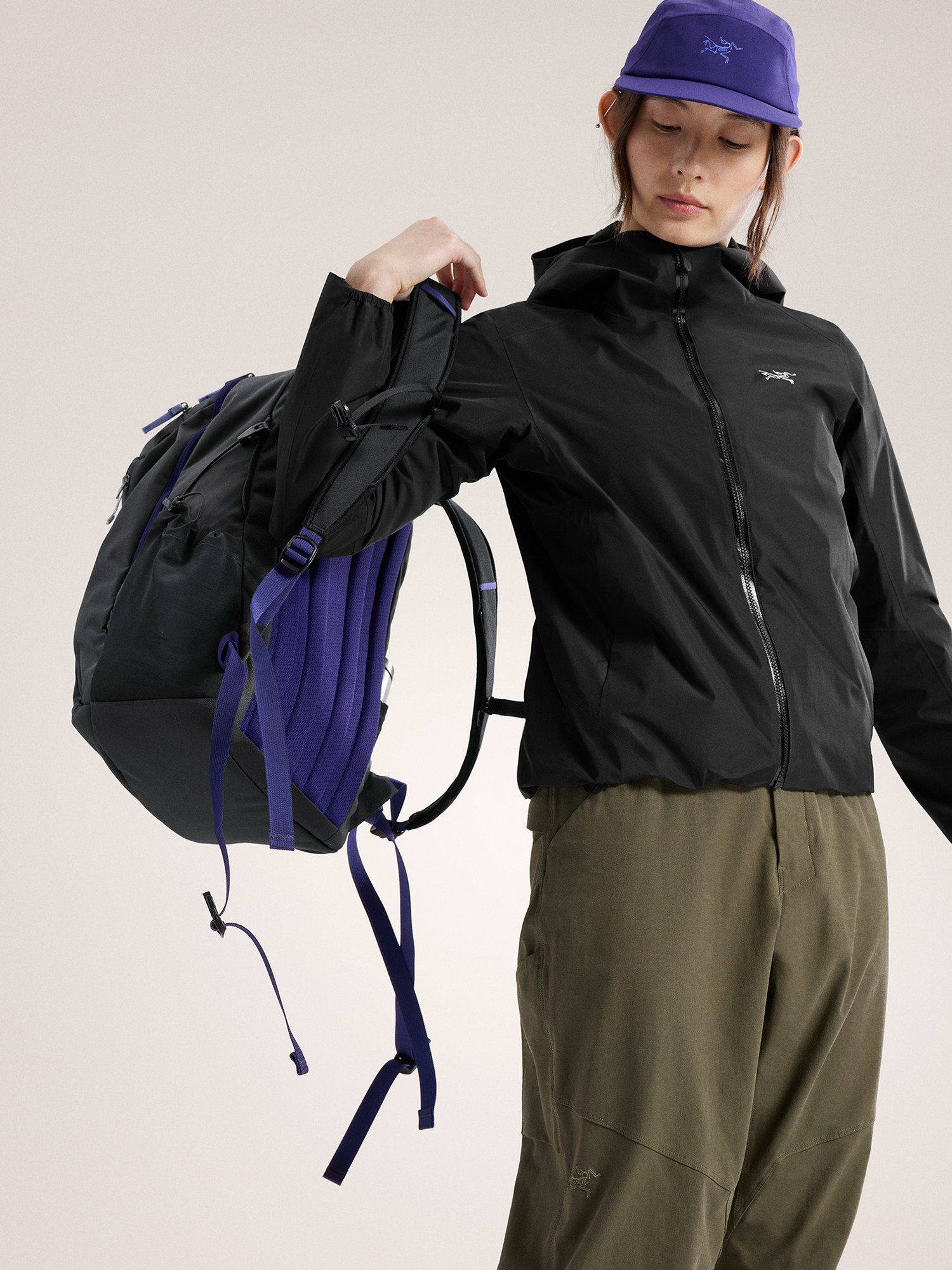 Arc'teryx Mantis 26 Backpack - Black / Soulsonic 