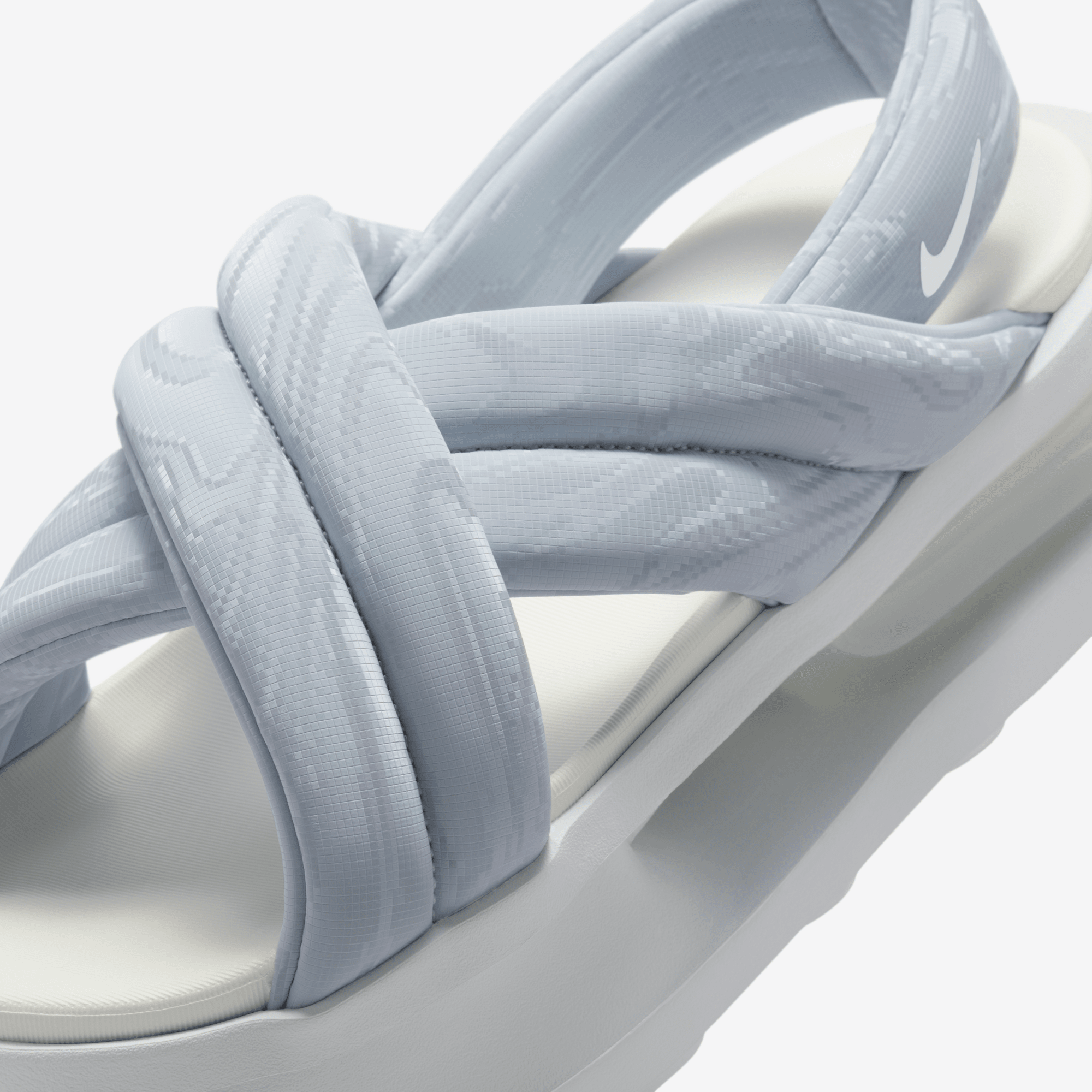  Nike Air Max Isla Sandal - Wolf Grey / Pure Platinum 