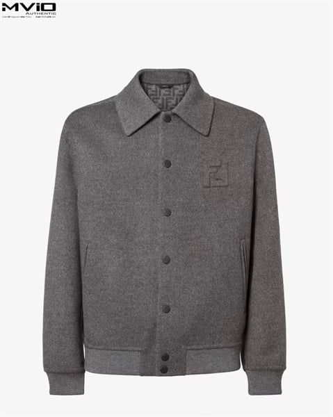  Khoác Fendi Xám Cổ Bẻ Logo Ngực FW1413AVIX F1M2T 