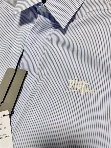  Sơ Mi Dior Cộc Tay Kẻ Xanh Chữ Ngực 