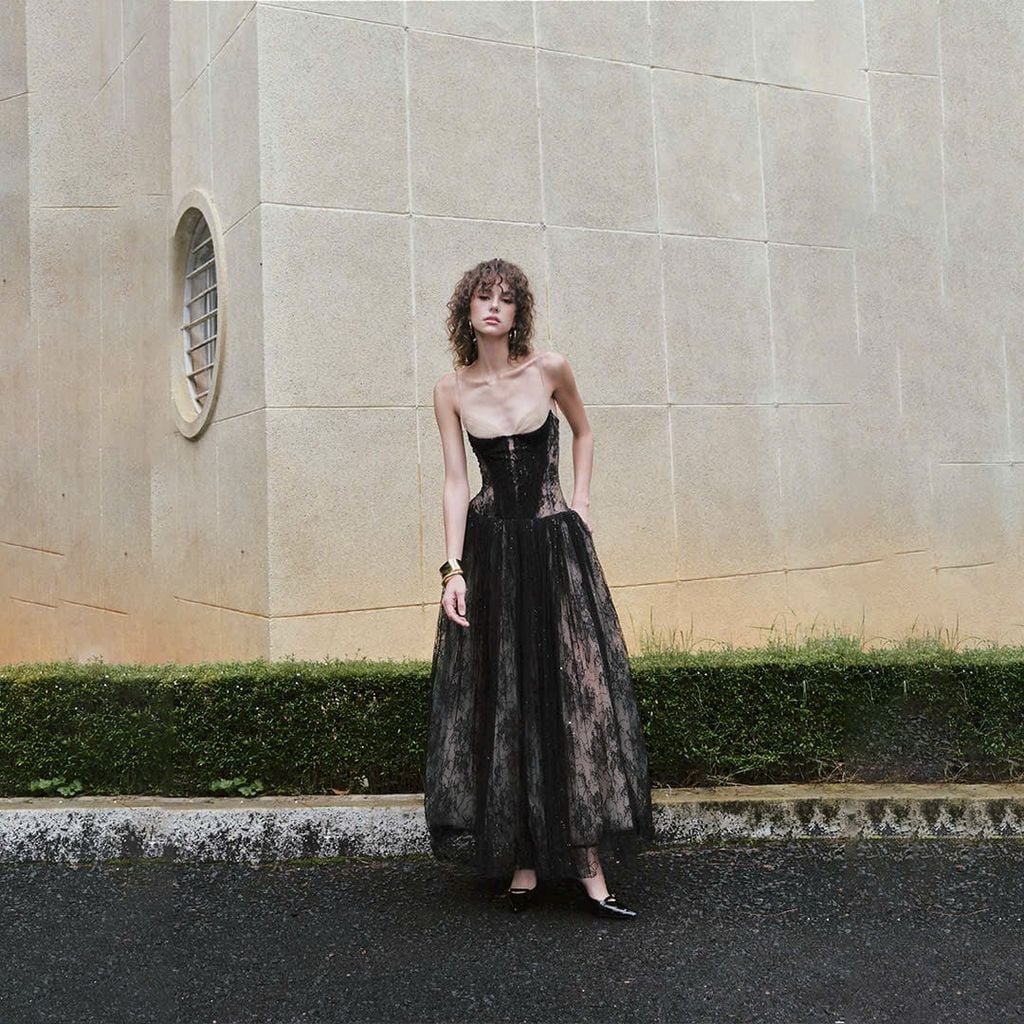 Black Glimpse Dress