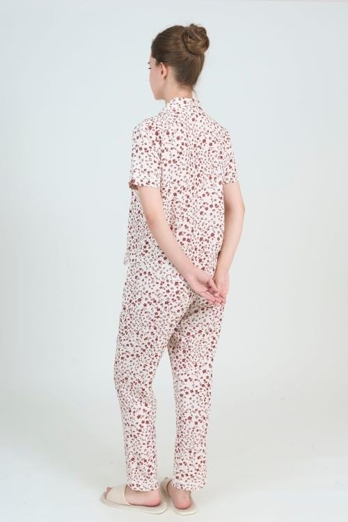  BKD01S5K18-BỘ DÀI KATE VỚI THIẾT KẾ CỔ SAM ĐIỂM NHẤN VIỀN  NỔI BẬT MANG LẠI SỰ THANH LỊCH VÀ THOẢI MÁI KHI MẶC 