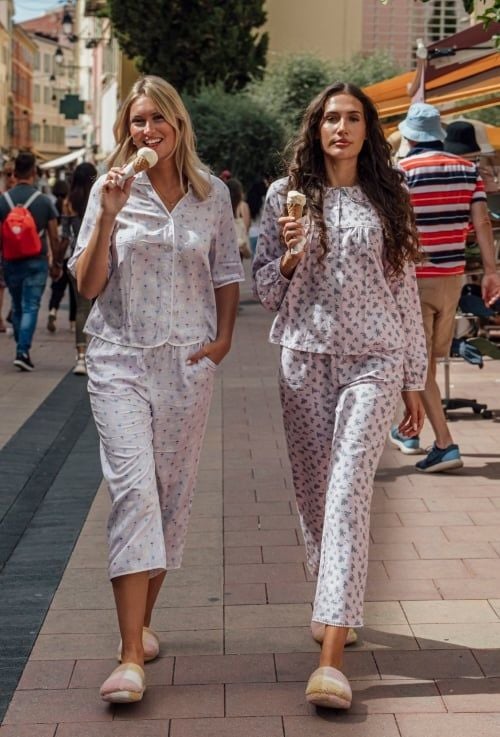  BKD10W5K01-BỘ DÀI KATE VỚI THIẾT KẾ CỔ LÁ SEN  PHỐI REN NỔI BẬT MANG ĐẾN CẢM GIÁC THOẢI MÁI VÀ THANH LỊCH 