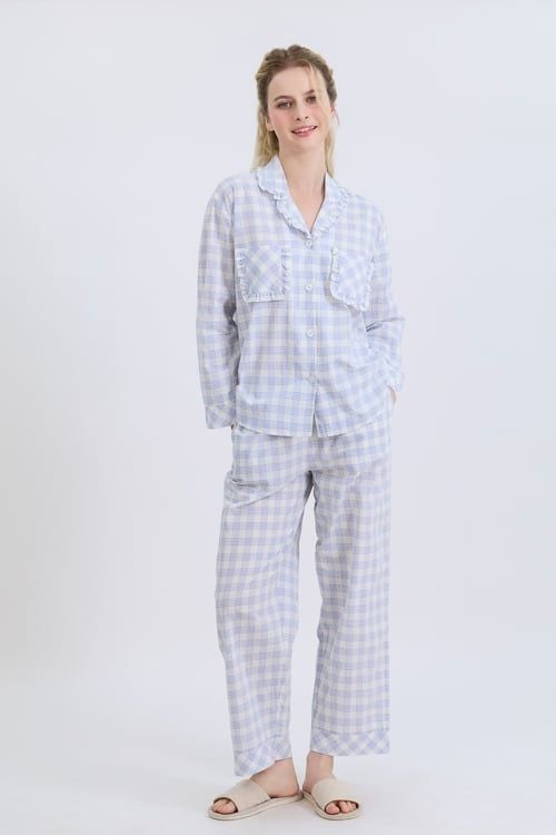  BKD13W5K01-BỘ DÀI KATE VỚI THIẾT KẾ CỔ PIJAMA PHỐI BÈO TINH TẾ  MANG ĐẾN VẺ ĐẸP DUYÊN DÁNG,TRẺ TRUNG VÀ TẠO CẢM GIÁC THOẢI MÁI KHI MẶC 