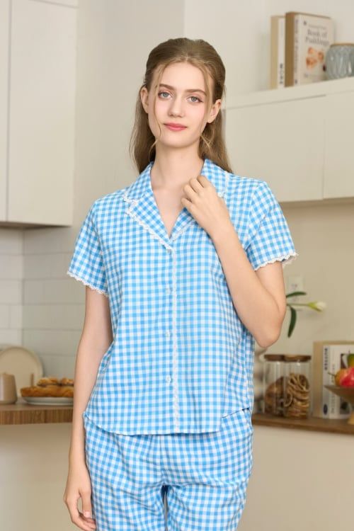  BKL02S5K27-BỘ KATE LỬNG VỚI THIẾT KẾ CỔ PIJAMA  ĐIỂM NHẤN REN NỔI BẬT MANG ĐẾN SỰ THOẢI MÁI VÀ THOÁNG MÁT. 